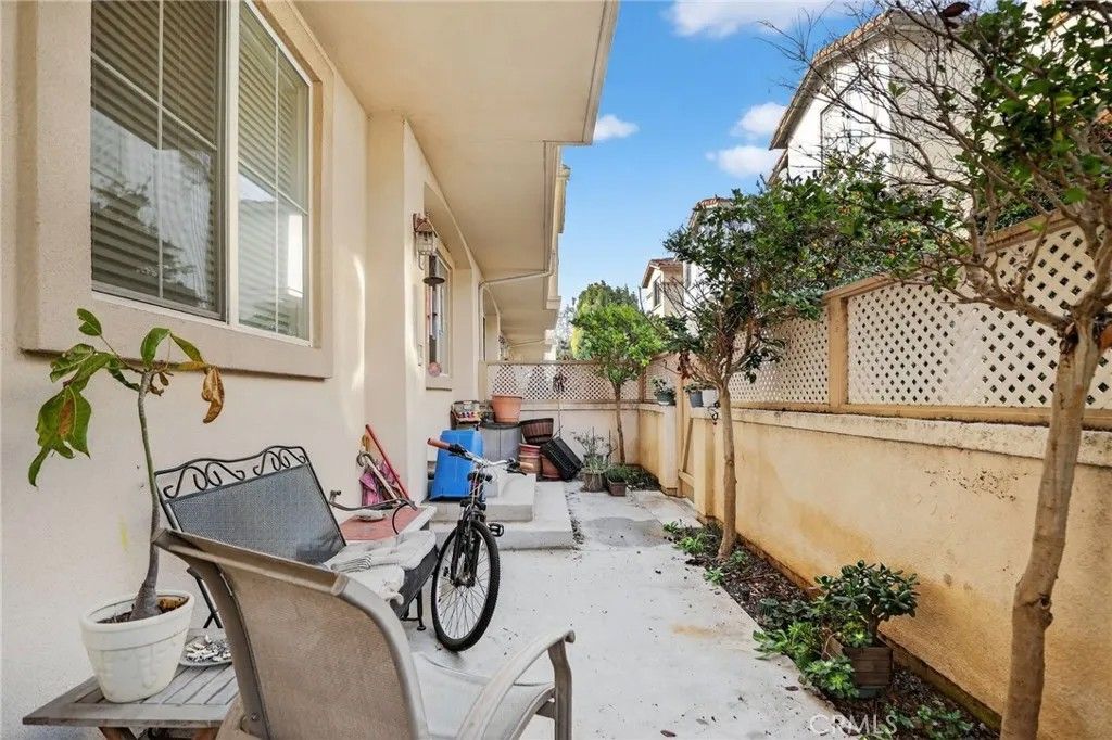 Photo of 634 Meyer Lane #D, Redondo Beach, CA 90278 (MLS # SW25279821)