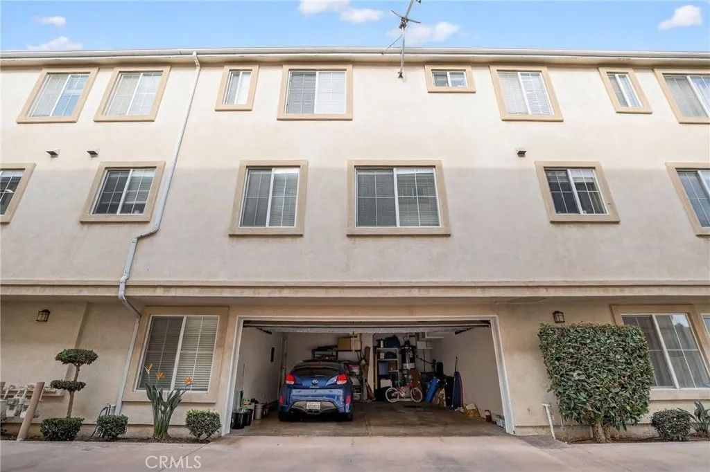 Photo of 634 Meyer Lane #D, Redondo Beach, CA 90278 (MLS # SW25279821)