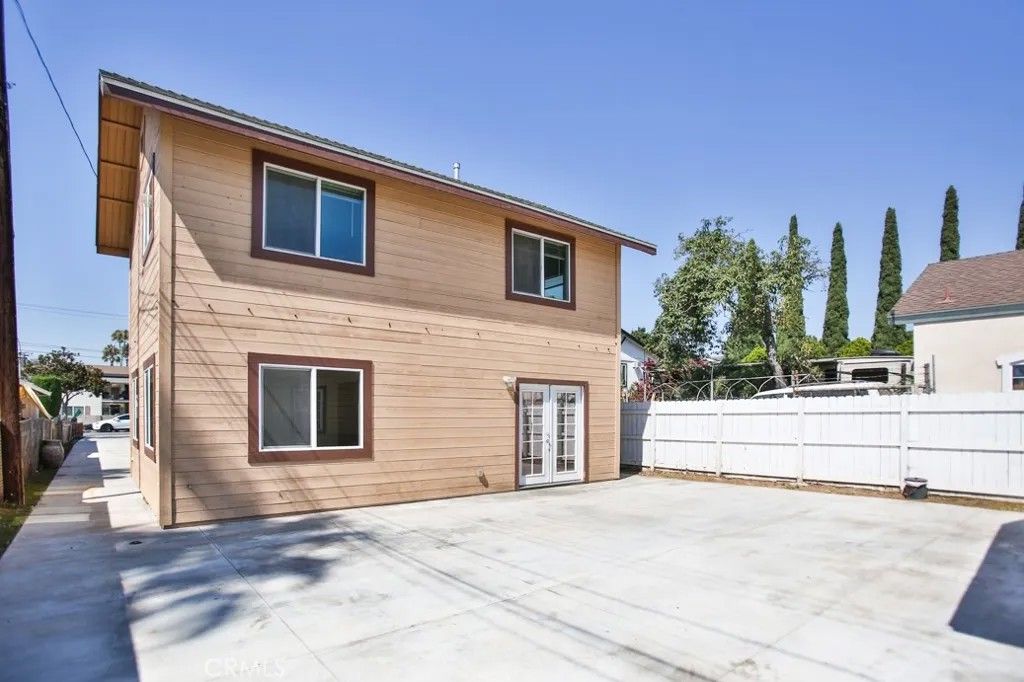 Photo of 1091 Bonita St, Tustin, CA 92780 (MLS # OC26006434)