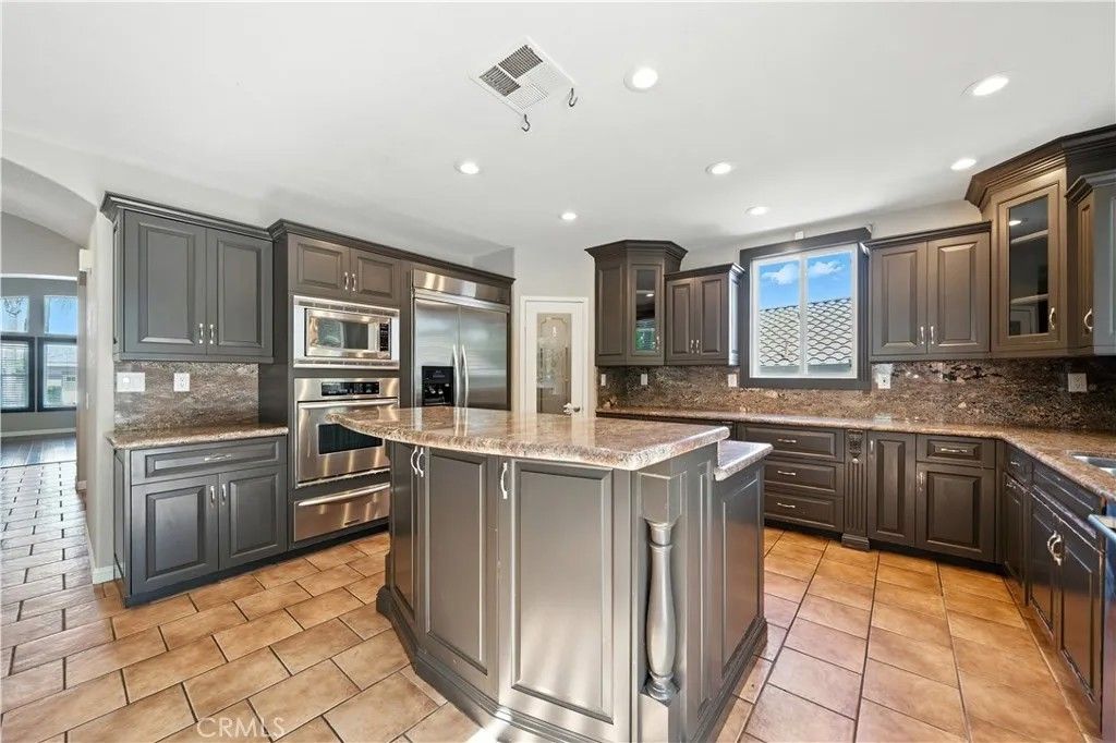 Photo of 23549 Bending Oak Court, Murrieta, CA 92562 (MLS # SW25193196)
