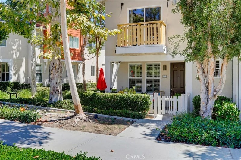 17 Quartz Lane