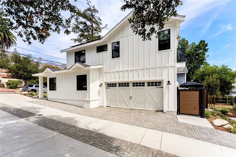 180 W Highland Avenue