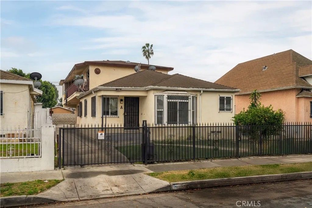 Photo of 154 E 82nd Place, Los Angeles, CA 90003 (MLS # PW26013751)