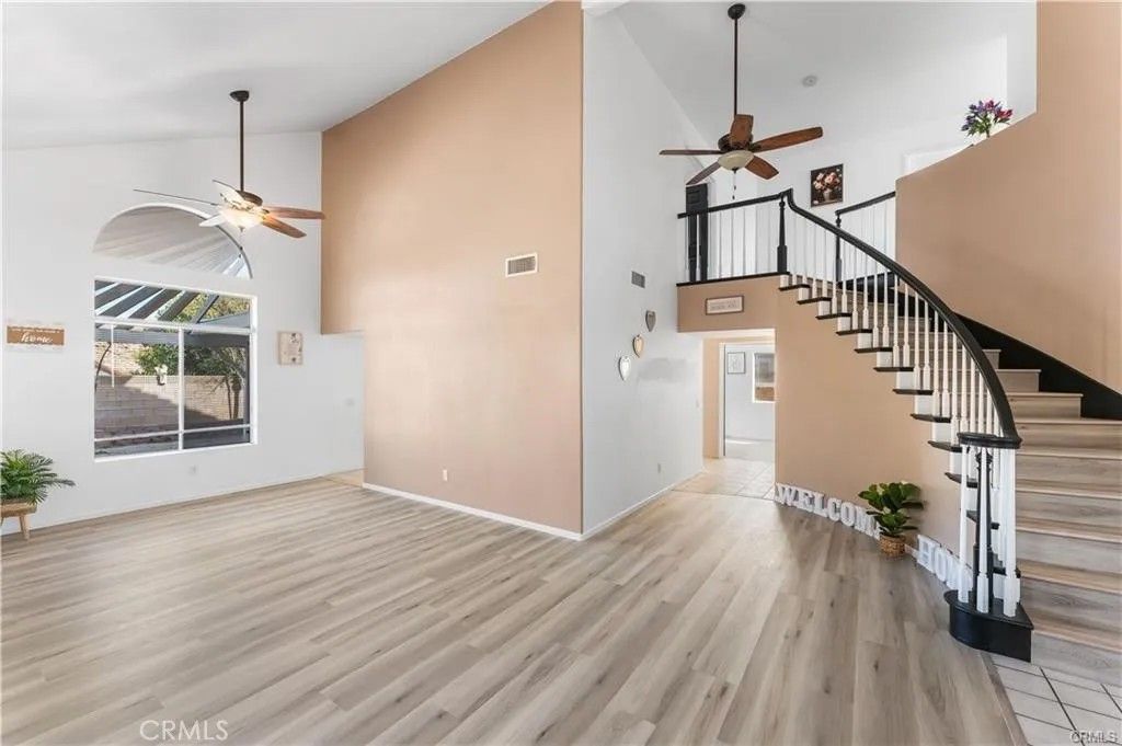 Photo of 39566 Dunbar St, Palmdale, CA 93551 (MLS # SR25266628)