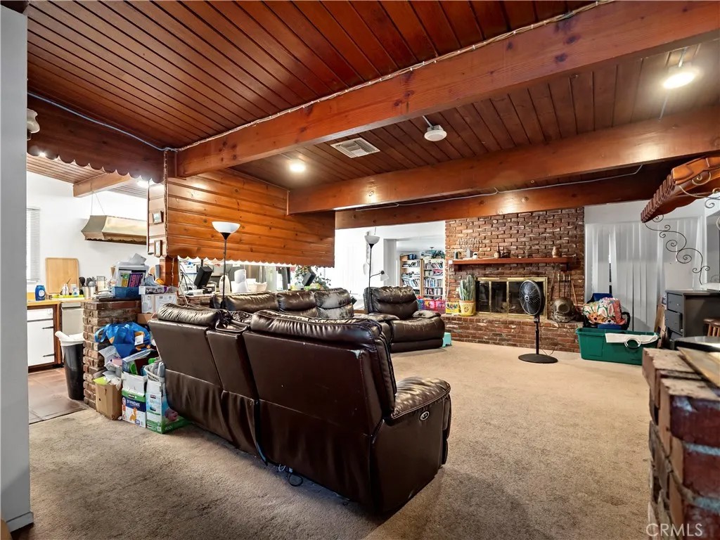 9281 Dorrington