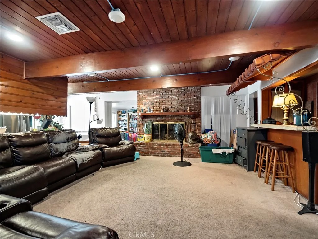 9281 Dorrington