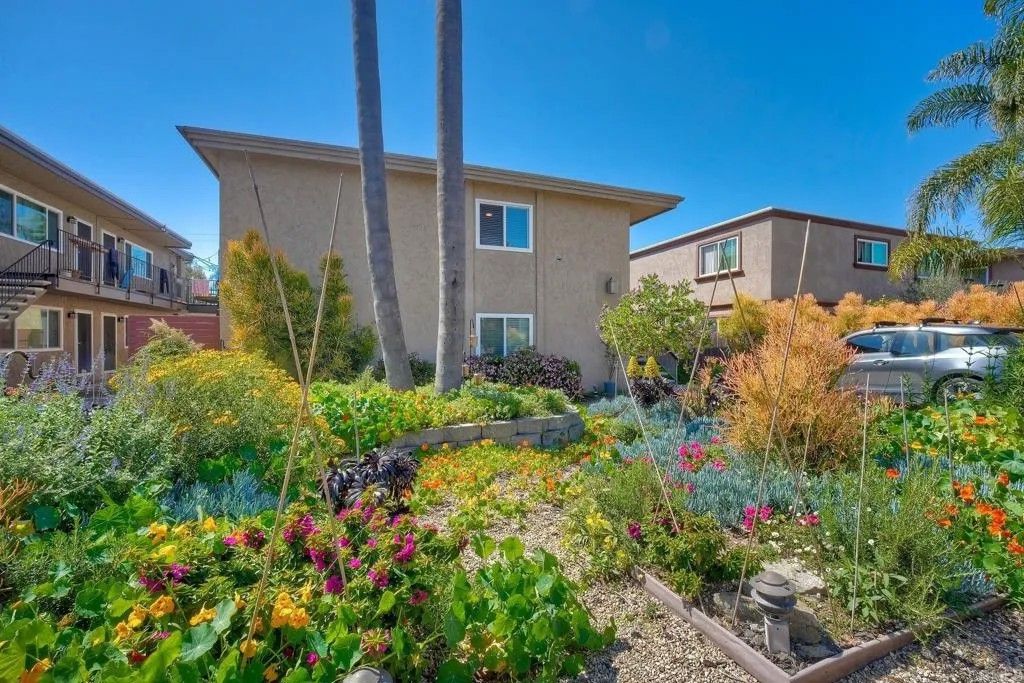 Photo of 2238 Manchester Avenue, Cardiff By The Sea, CA 92007 (MLS # NDP2602535)