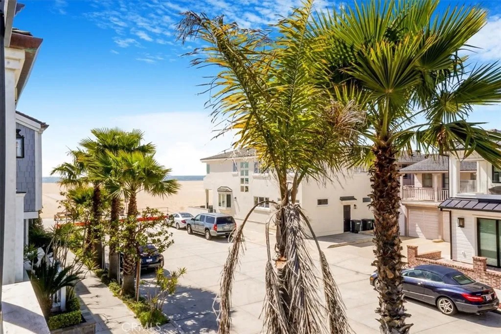 523 W Balboa Boulevard