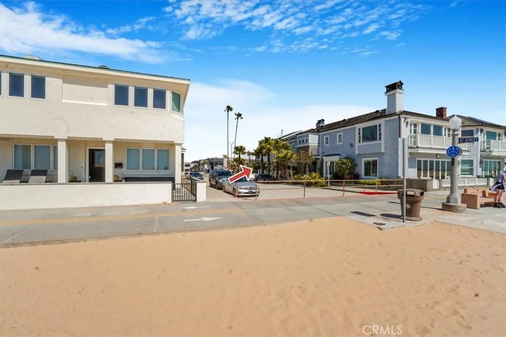 523 W Balboa Boulevard