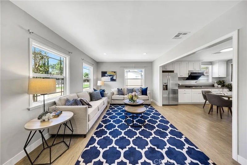 5452 Loma
