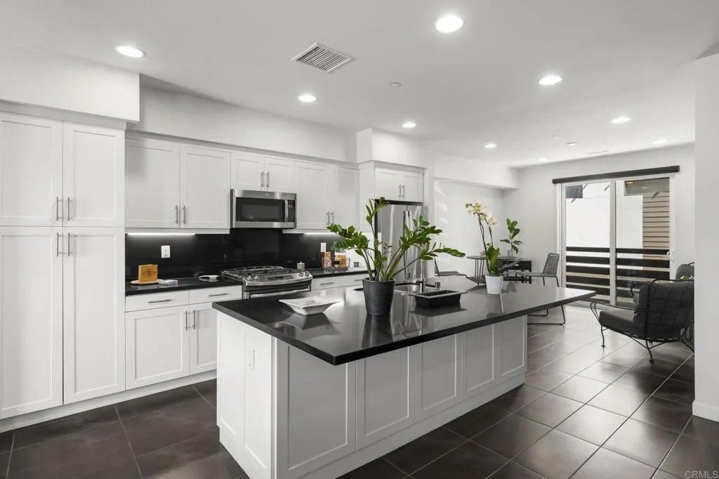 Photo of 2563 State Street, Carlsbad, CA 92008 (MLS # NDP2601959)