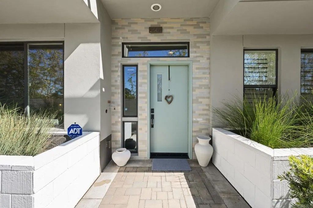 Photo of 2563 State Street, Carlsbad, CA 92008 (MLS # NDP2601959)