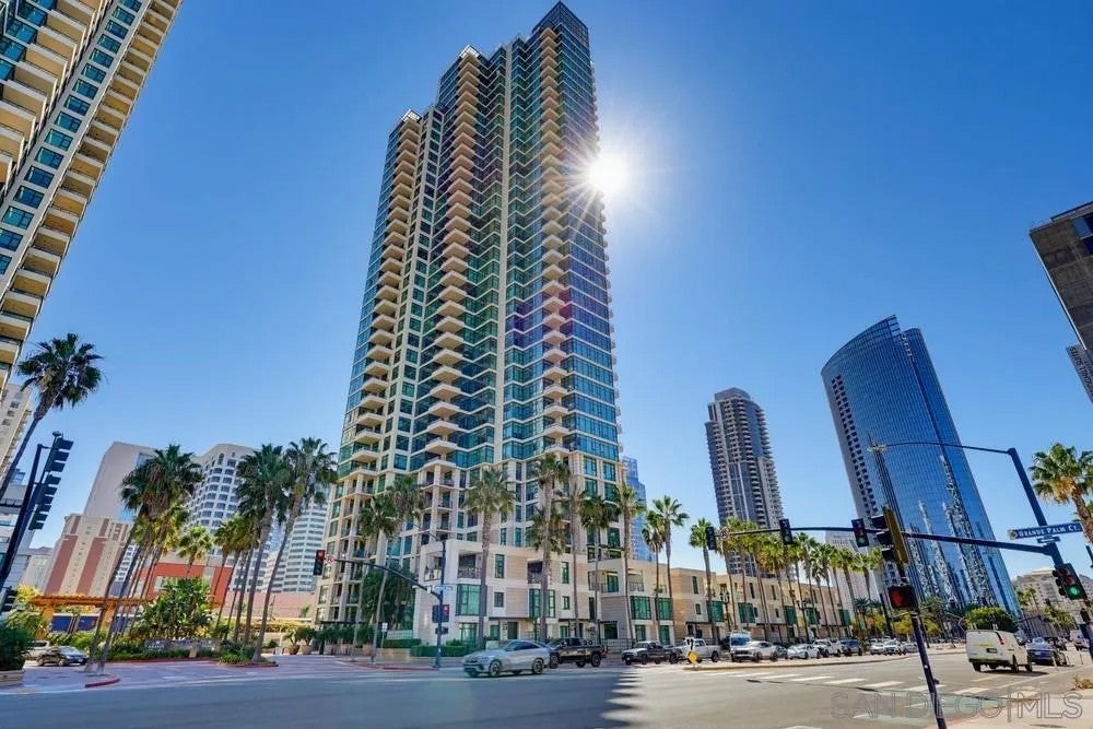 Photo of 1199 Pacific HWY #1305, San Diego, CA 92101 (MLS # 260025186)