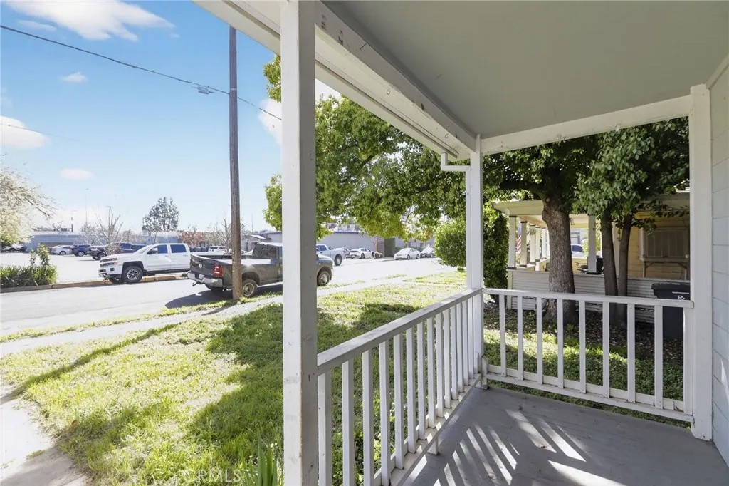 2090 Wilcox