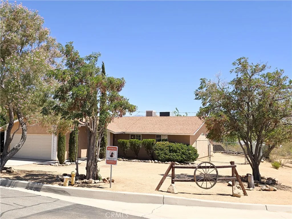 23911 Tahquitz