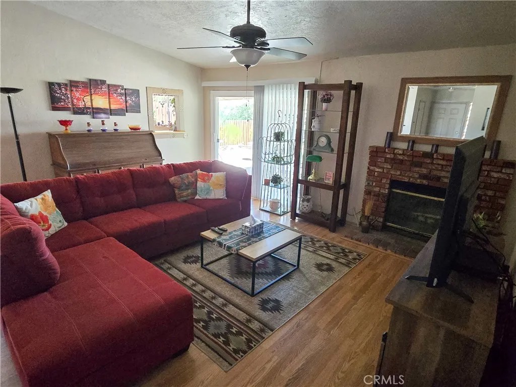 23911 Tahquitz