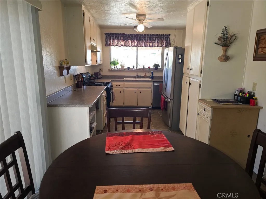 23911 Tahquitz