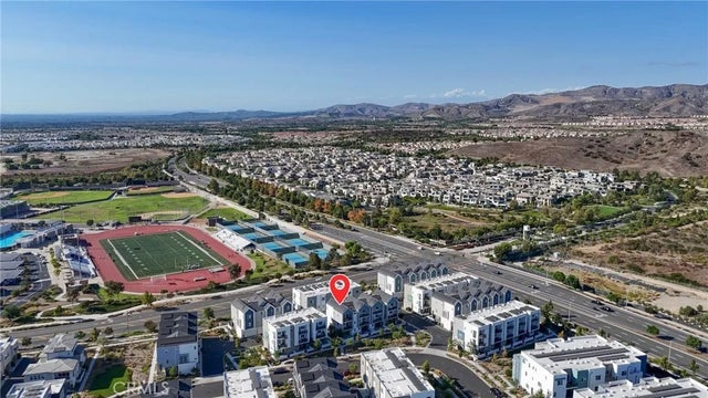 257 Sash, Irvine