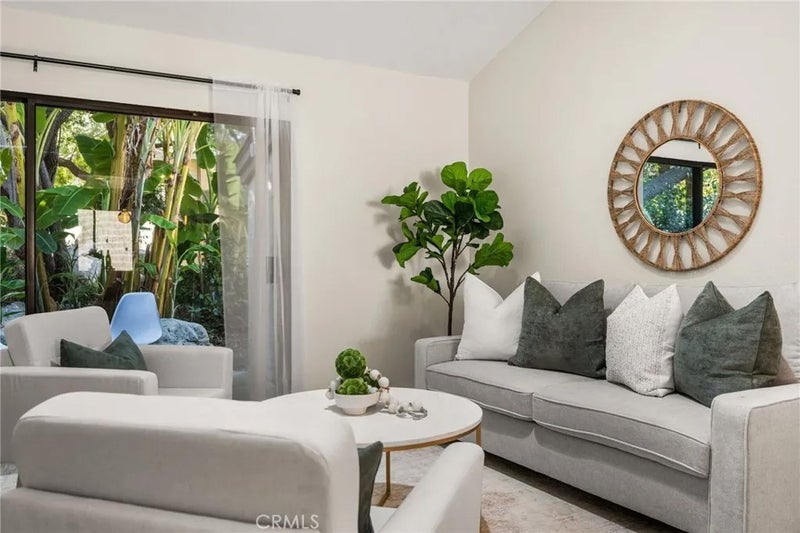 4900 E Chapman 52