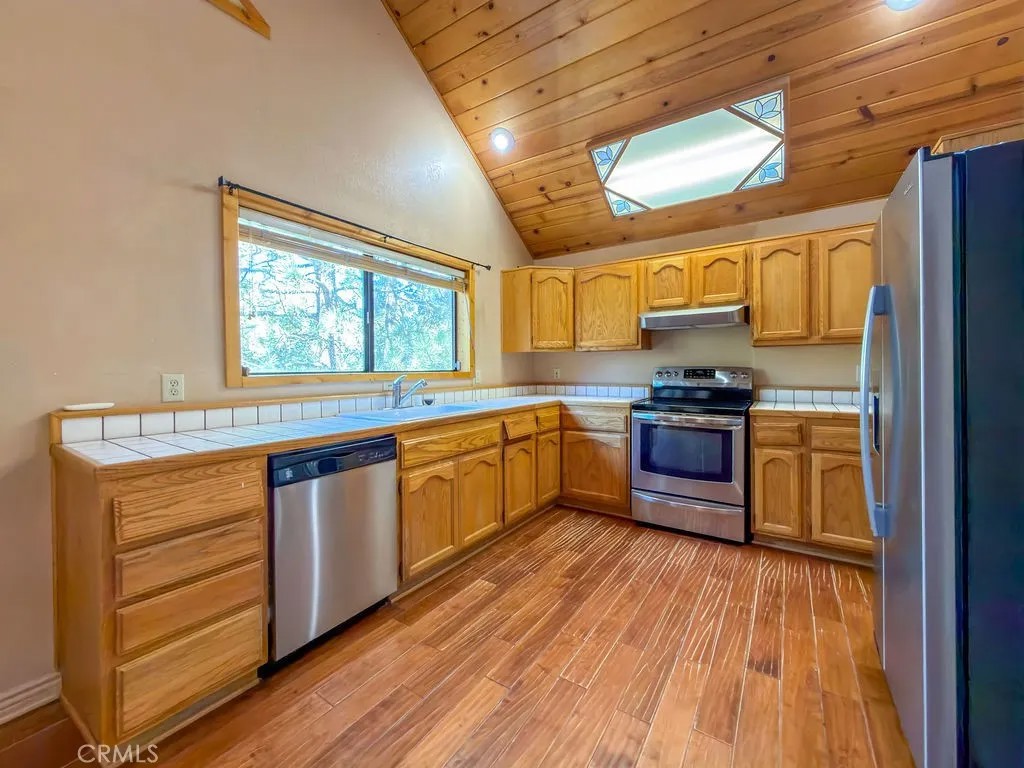 1812 Poplar