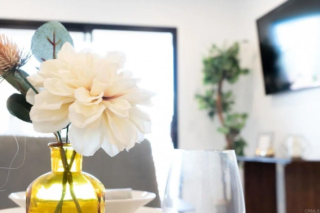 Photo of 6330 Genesee Ave #318, San Diego, CA 92122 (MLS # NDP2602367)