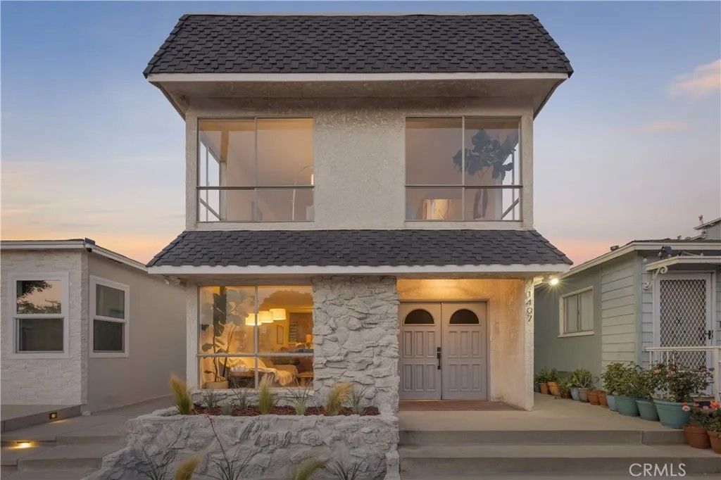 Photo of 1407 Ocean Avenue, Seal Beach, CA 90740 (MLS # PW26093821)