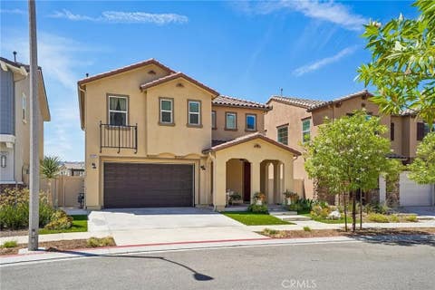 Photo of 20920 Silvergate WAY, Newhall, CA 91321 (MLS # SR26183784)