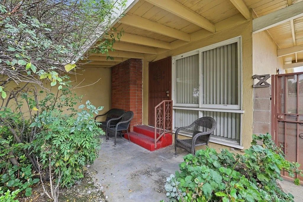 Photo of 523 W 170th St, Gardena, CA 90248 (MLS # DW26025321)