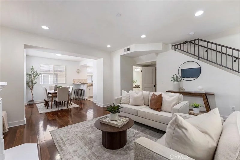 6300 Honolulu 207