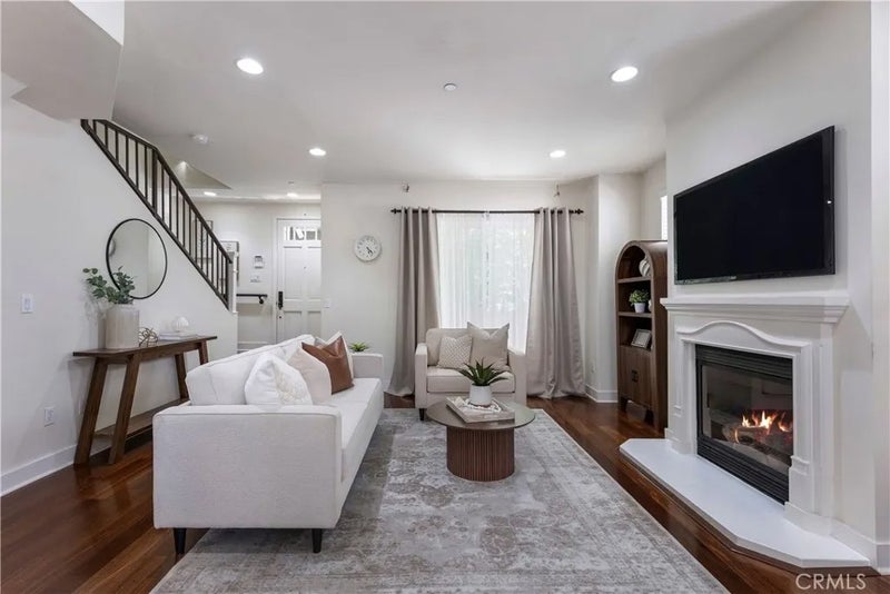 6300 Honolulu 207