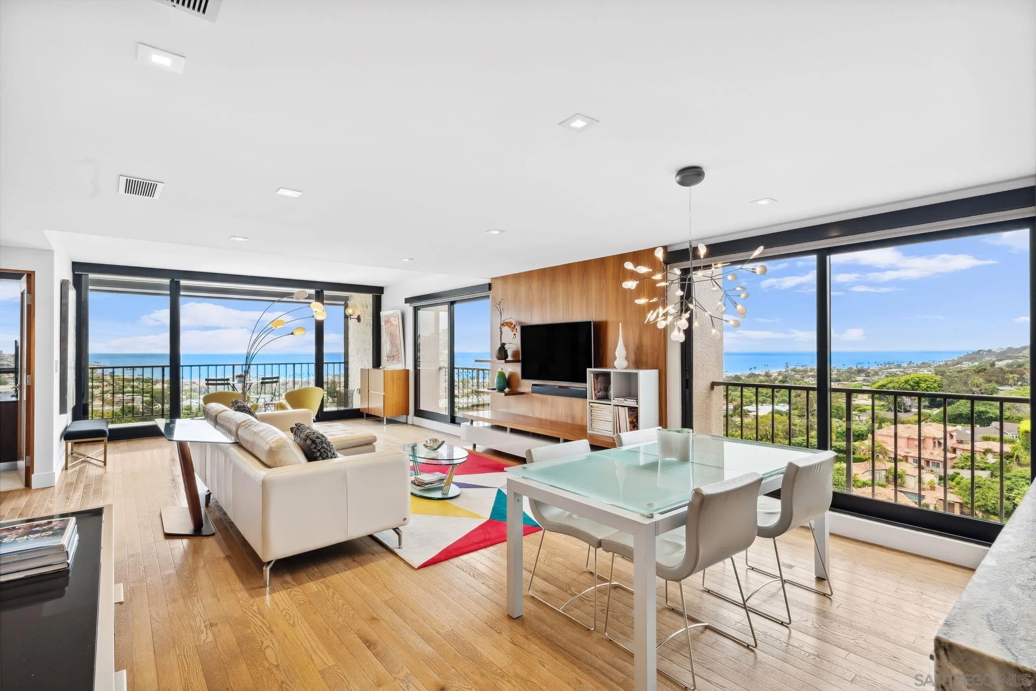 2500 Torrey Pines Road 1205