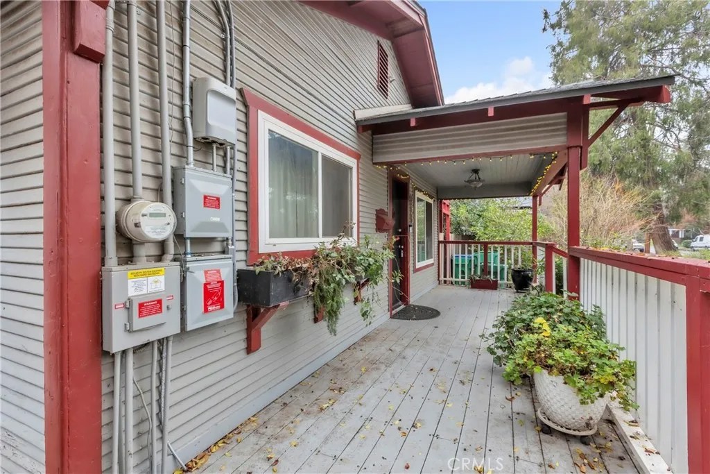 1220 Chestnut Street