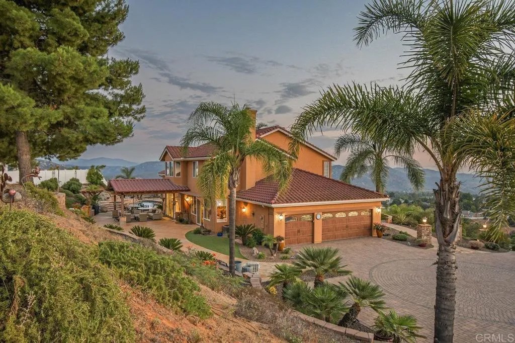 15718 Creek Hills Road