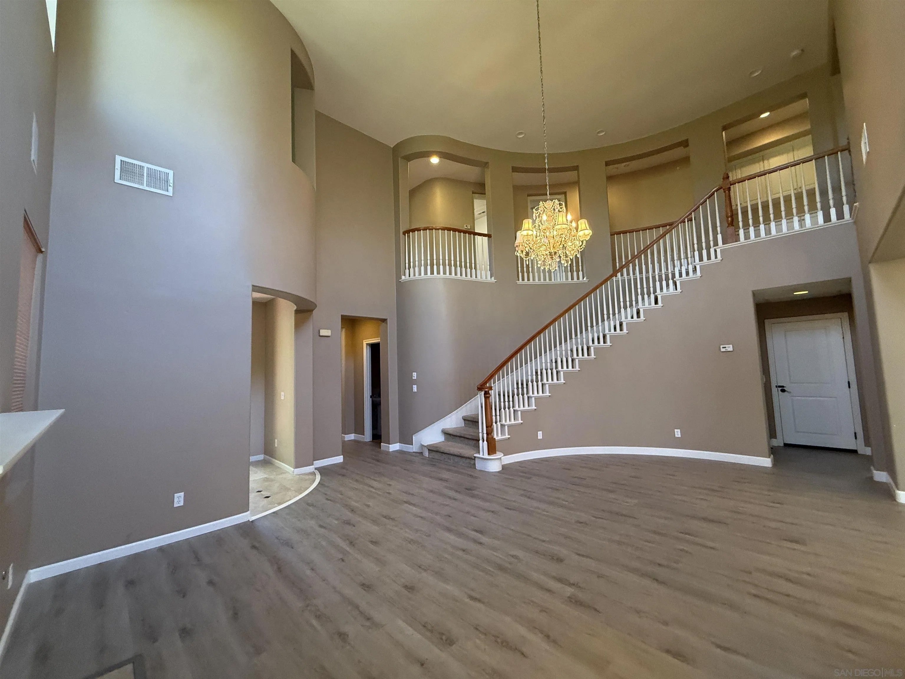 2750 Dove Tail Dr