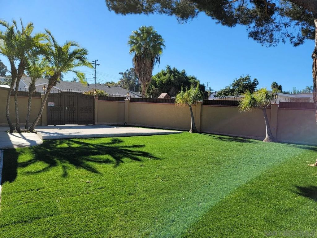 Photo of 68 E Bonita Rd, Chula Vista, CA 91910 (MLS # 260002558)