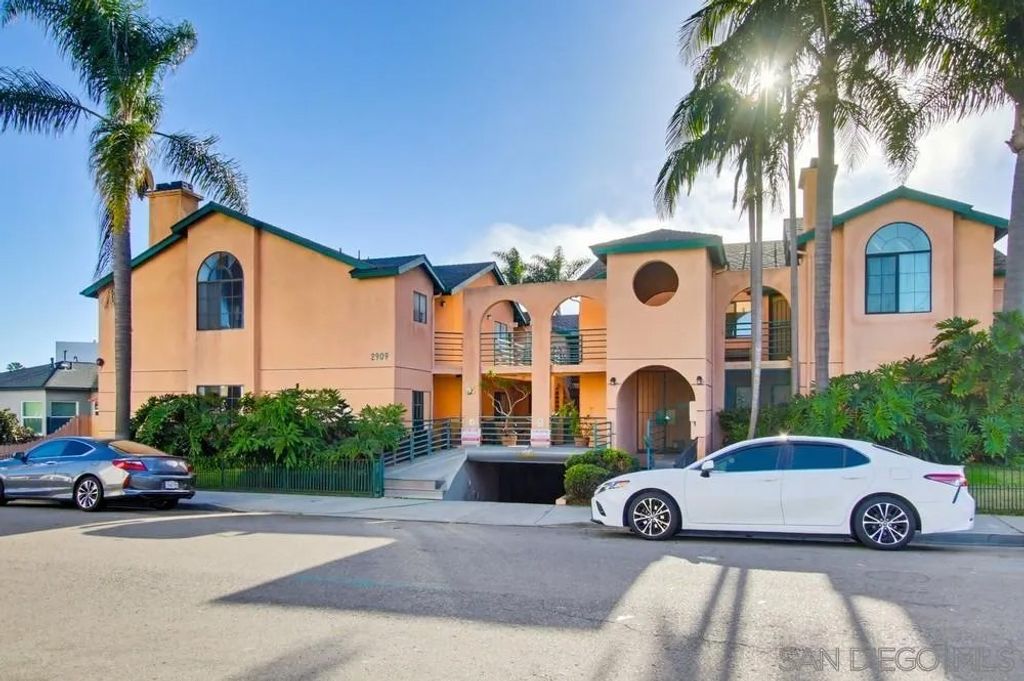 Photo of 2909 Keats St #11, San Diego, CA 92106 (MLS # 2600879)