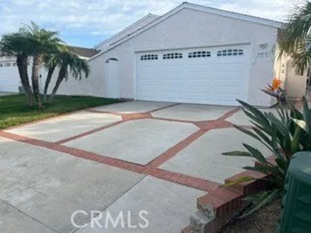 Photo of 2287 Levante Street #B, Carlsbad, CA 92009 (MLS # OC26040234)