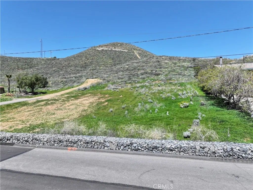 Photo of 0 Mill St, Lake Elsinore, CA 92530 (MLS # SW25066719)