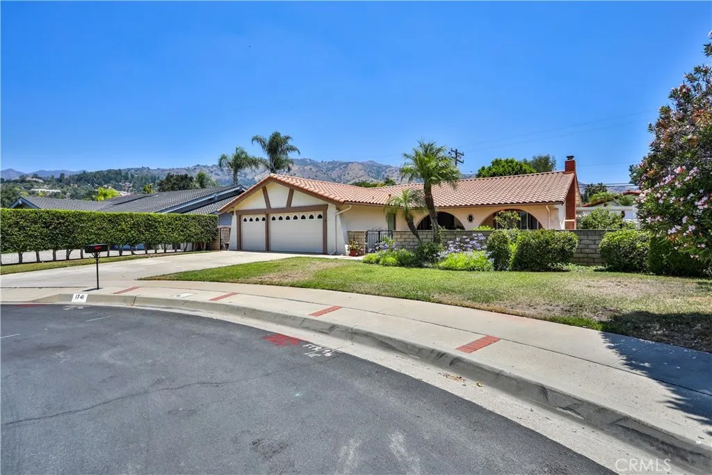 1741 BRANCH OAK Drive