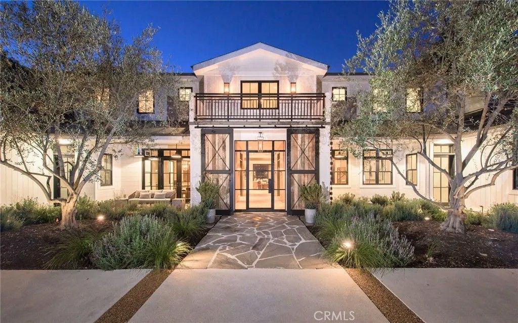 Photo of 4701 Balboa, Encino, CA 91316 (MLS # OC26091175)