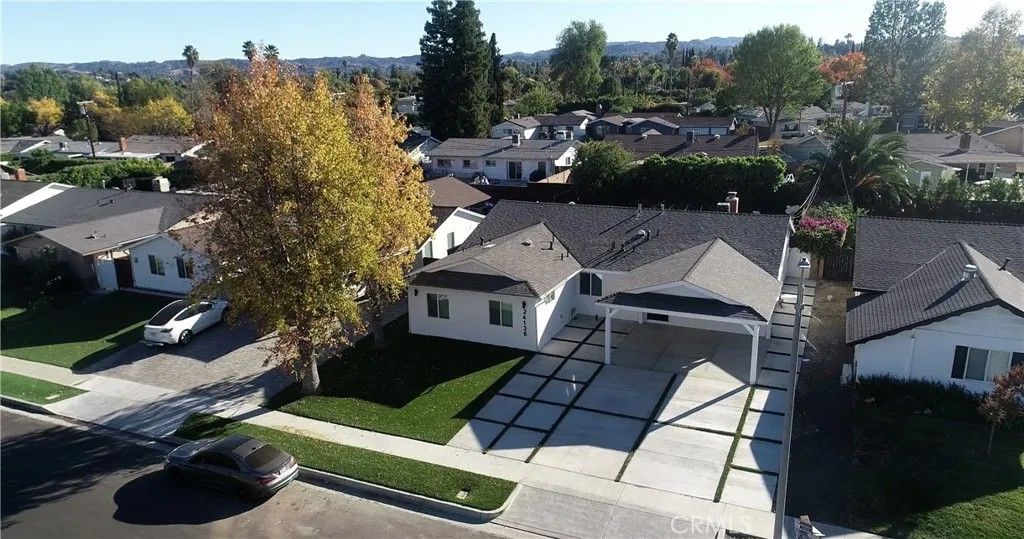 Photo of 24136 Kittridge, West Hills, CA 91307 (MLS # SR25277511)