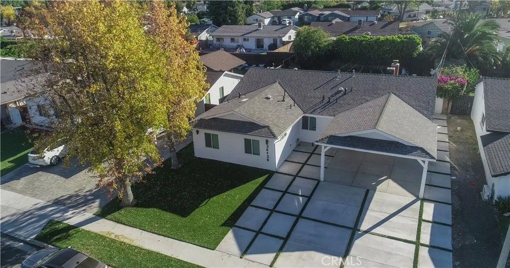 Photo of 24136 Kittridge, West Hills, CA 91307 (MLS # SR25277511)