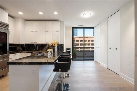 Tiny photo for 700 Front St #605, San Diego, CA 92101 (MLS # 260005646)