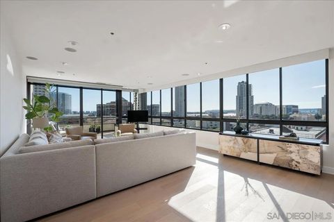 Tiny photo for 700 Front St #605, San Diego, CA 92101 (MLS # 260005646)