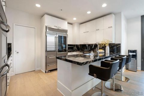 Tiny photo for 700 Front St #605, San Diego, CA 92101 (MLS # 260005646)