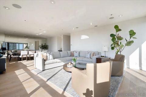 Tiny photo for 700 Front St #605, San Diego, CA 92101 (MLS # 260005646)