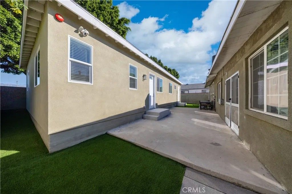 Photo of 1823 W Palm Dr, West Covina, CA 91790 (MLS # WS26010079)