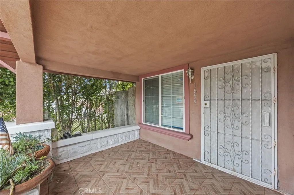 1659 W 39th Street