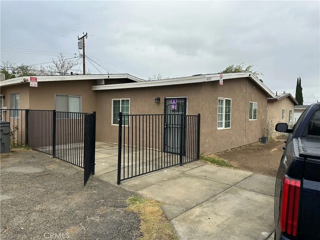 Photo of 45517 Corkwood, Lancaster, CA 93534 (MLS # SR26046345)