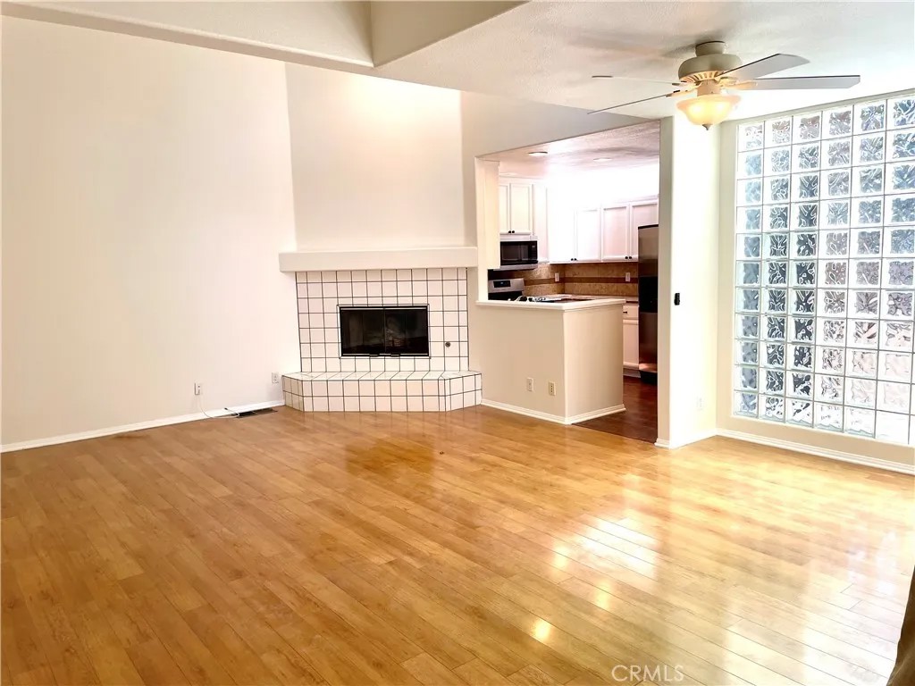363 Cleo Street
